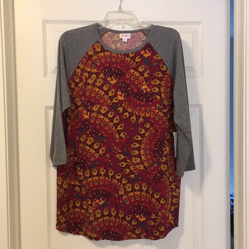 LulaRoe Randy Tee
